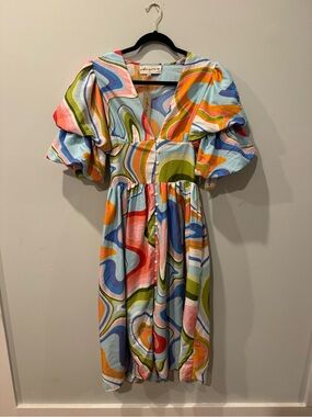 Multicolor Swirl Midi Dress with Puff Sleeves